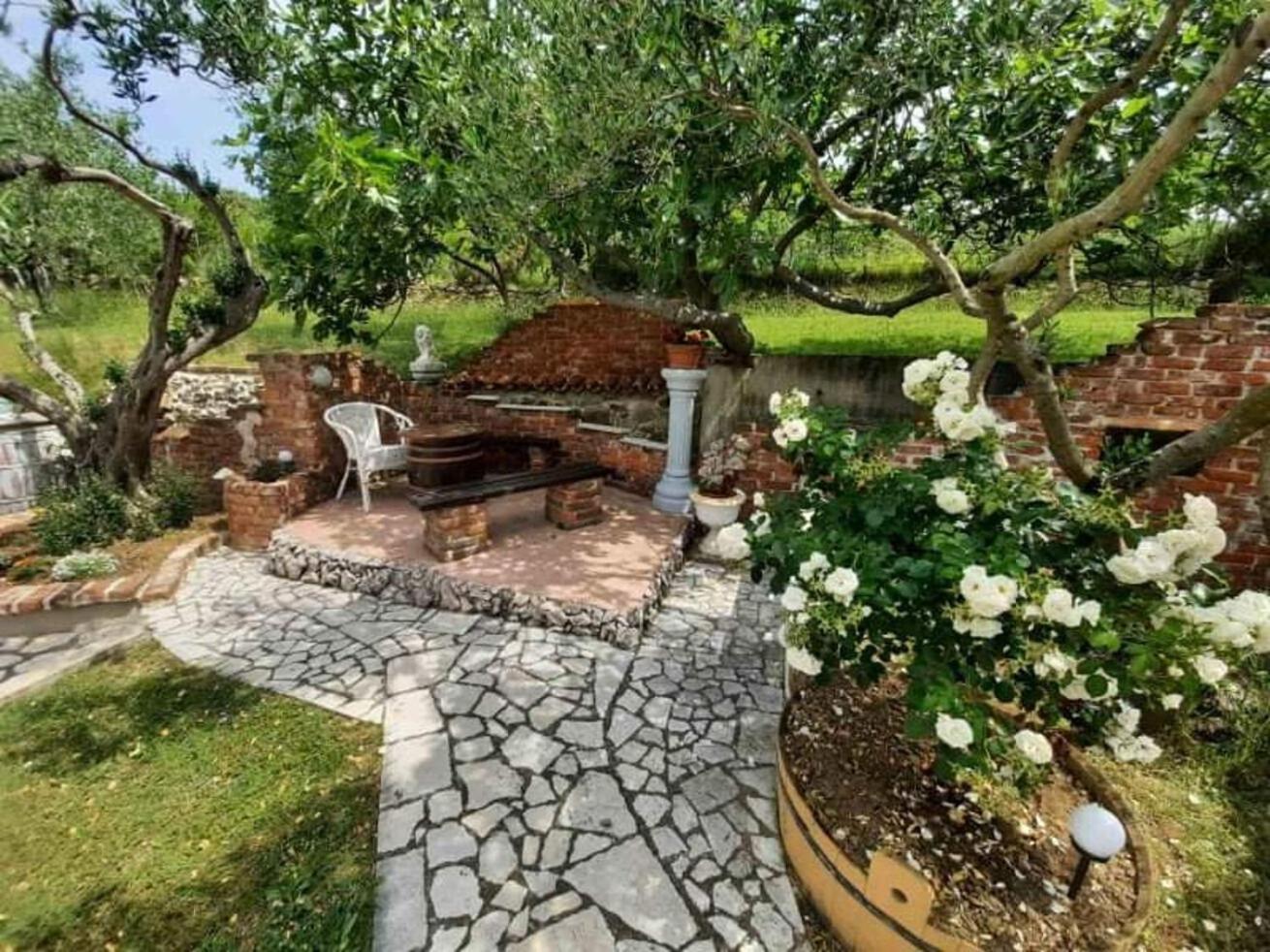 Apartments Robi- Swimming Pool And Beautiful Garden Kampor Exteriér fotografie