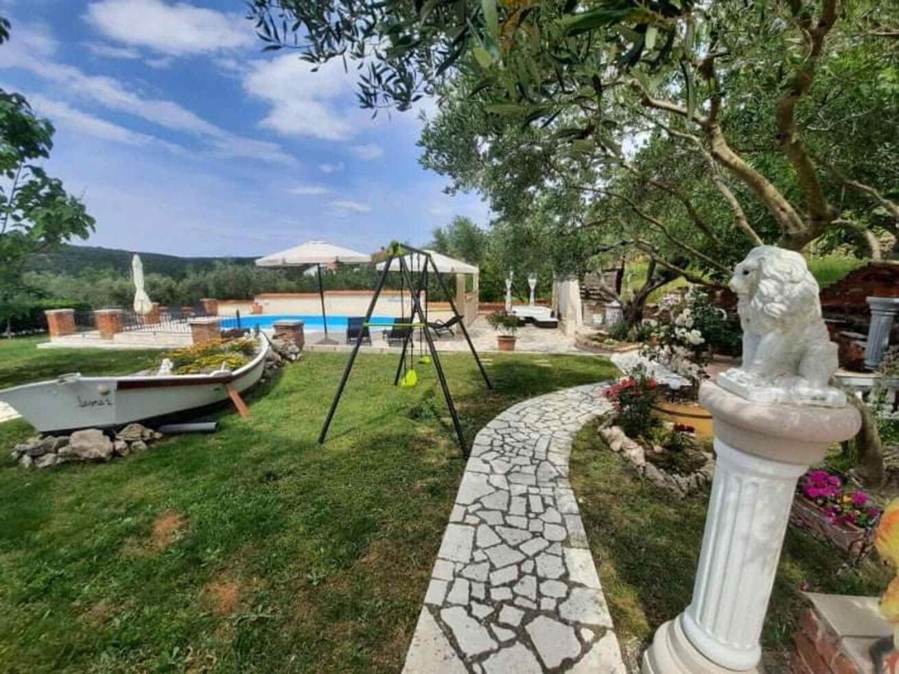 Apartments Robi- Swimming Pool And Beautiful Garden Kampor Exteriér fotografie